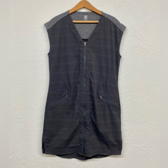 Title nine Dresses & Skirts - Title Nine Nylon Blend Full Zip Dress